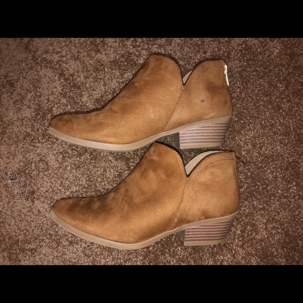 Booties - Picture 5 of 7